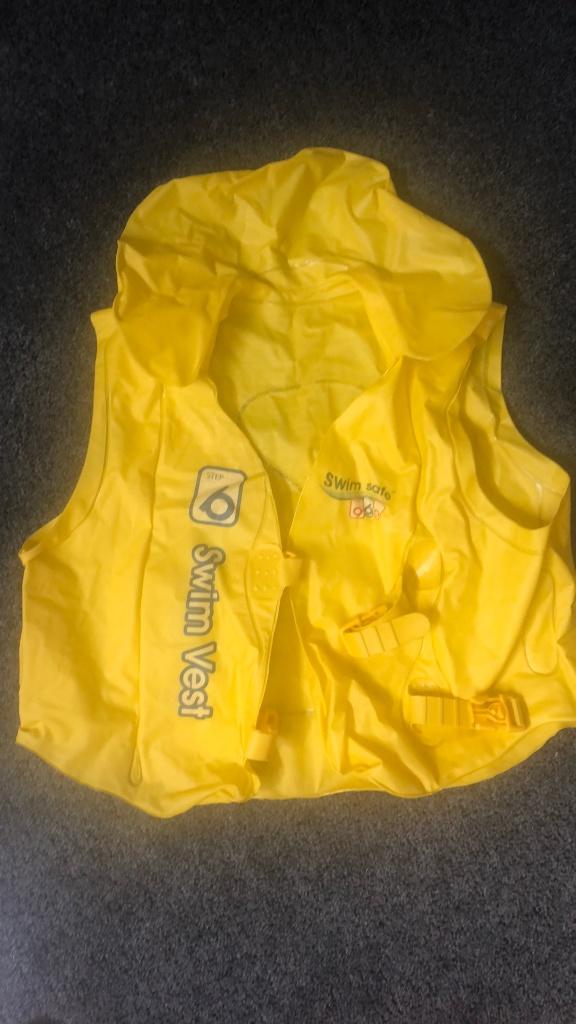 Swim safe kinder zwemvest, Kinderen en Baby's, Kinderkleding | Kinder-zwemkleding, Jongen of Meisje, One size, Ophalen of Verzenden