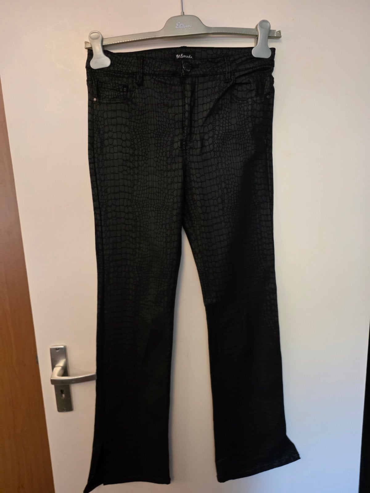 M&S Mode Lederlook Slangenprint Broek Maat 42 Stretch, Zwart, Maat 42/44 (L), Ophalen of Verzenden, Zo goed als nieuw