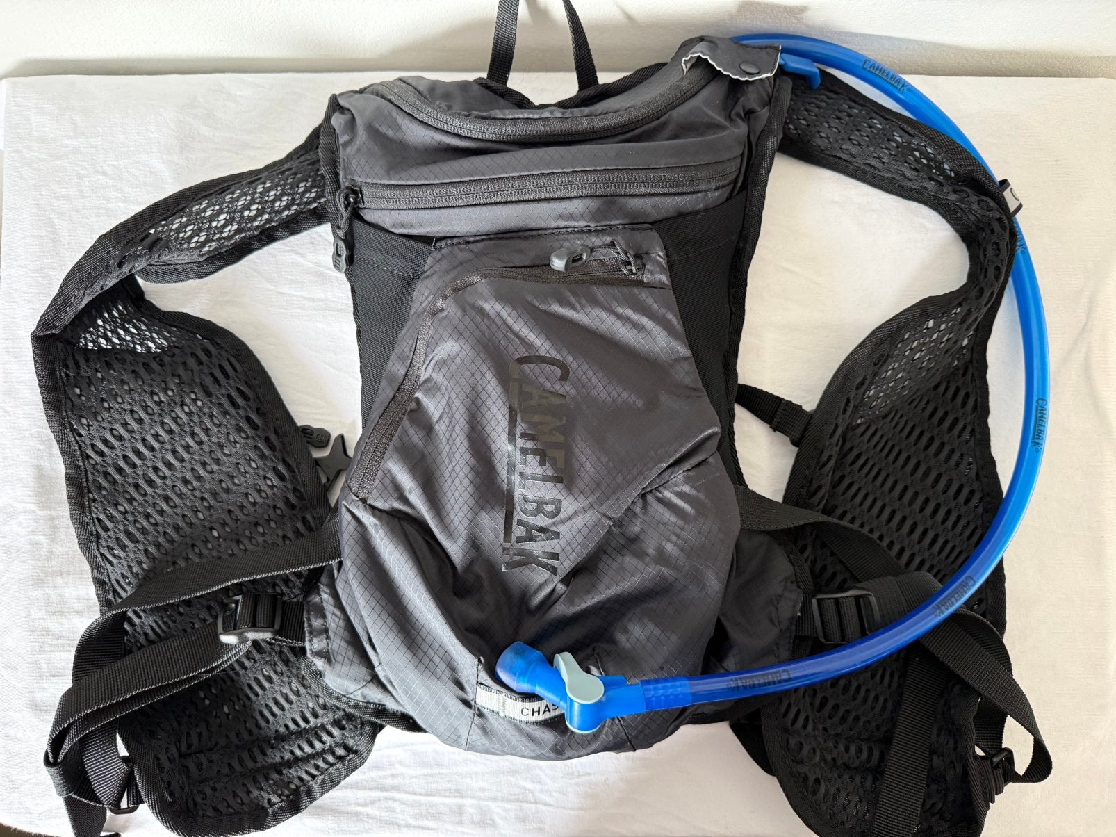 Camelbak Chase hydratatievest inclusief waterreservoir, Ophalen of Verzenden, Zo goed als nieuw