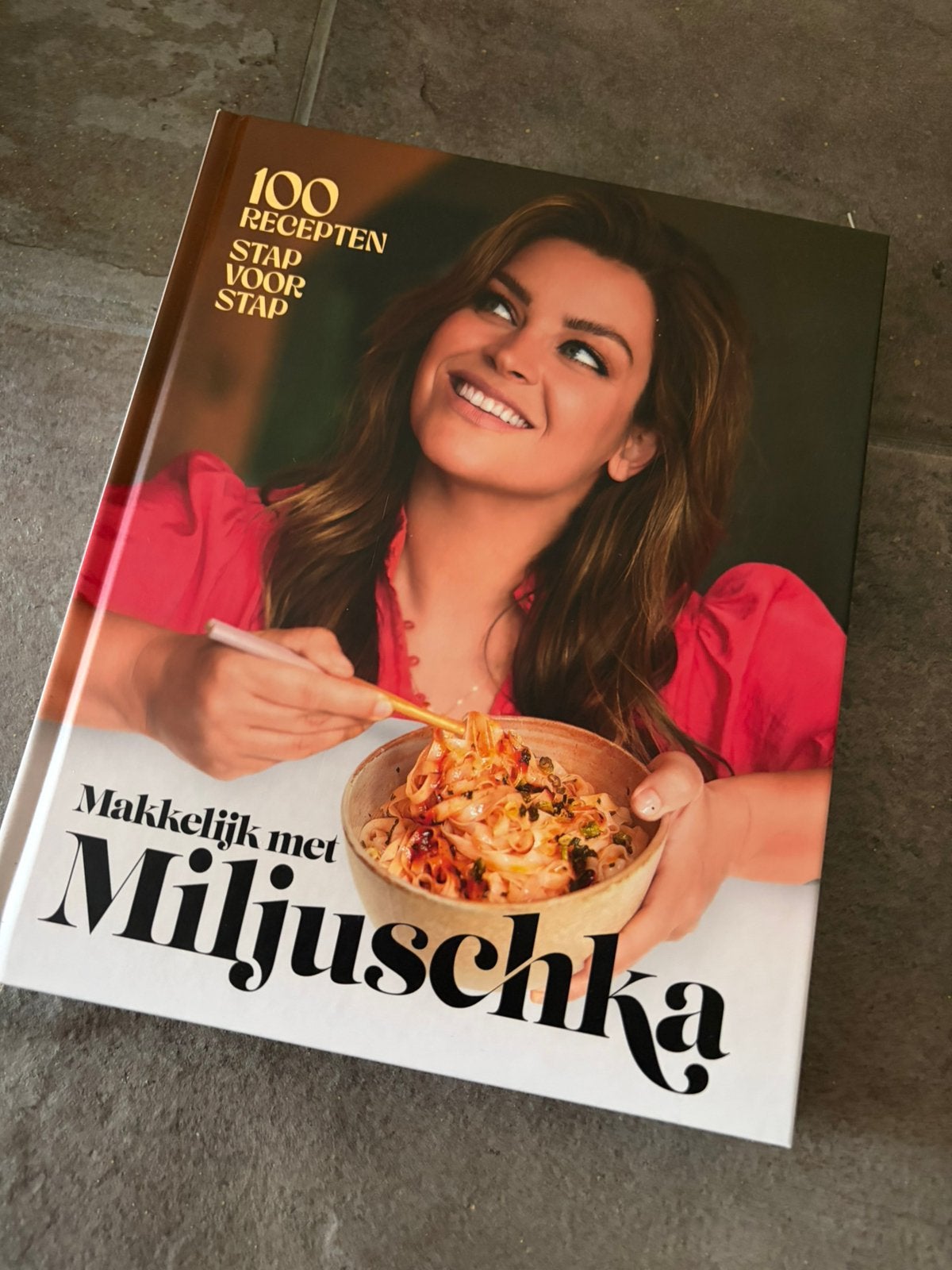 100 recepten makkelijk met miljuschka, Ophalen of Verzenden, Zo goed als nieuw