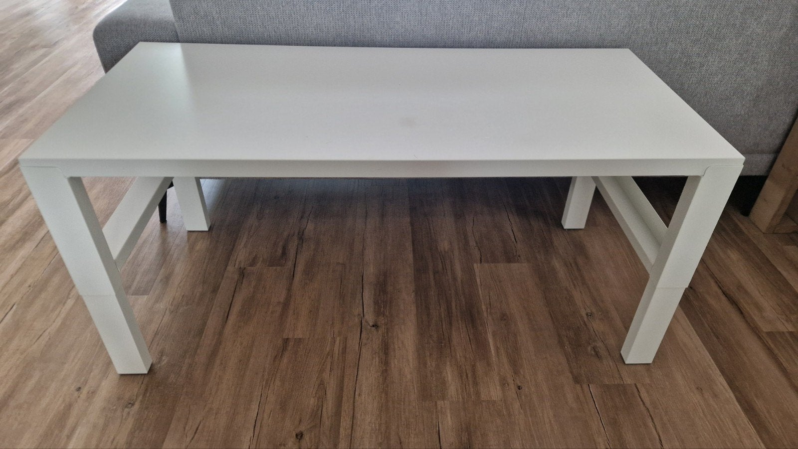 Bureau ikea Pähl 128 x58 cm, kleur wit, Huis en Inrichting, Bureaus, Ophalen, Gebruikt, Kinderbureau, In hoogte verstelbaar