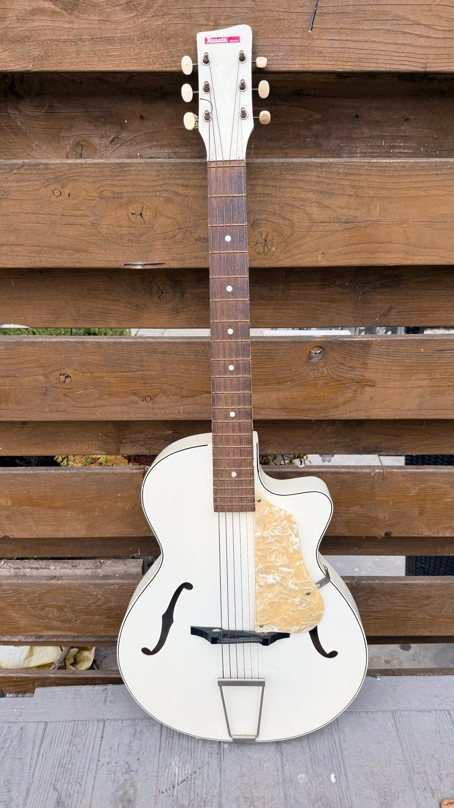 Rosetti Archtop Gitaar - Vintage Witte Hollowbody, Ophalen, Gebruikt, Western- of Steelstringgitaar, Met koffer