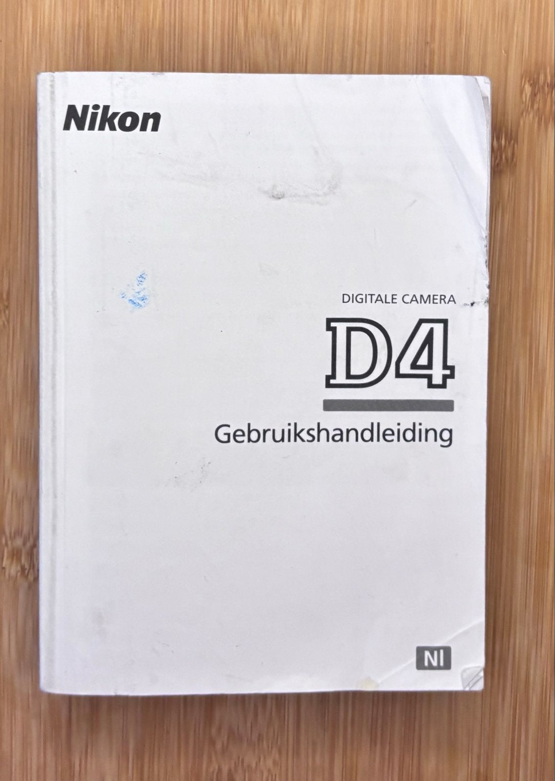 Nikon D4  Gebruikshandleiding nederlandstalig, Ophalen of Verzenden, Nikon, Geen optische zoom