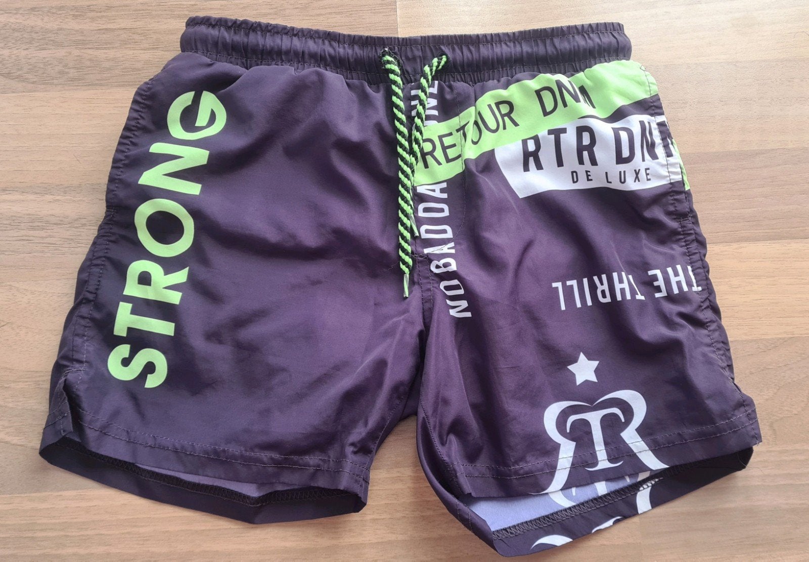 Retour zwembroek maat 9/10 (134/140), Gebruikt, Sport- of Zwemkleding, Ophalen of Verzenden, Jongen