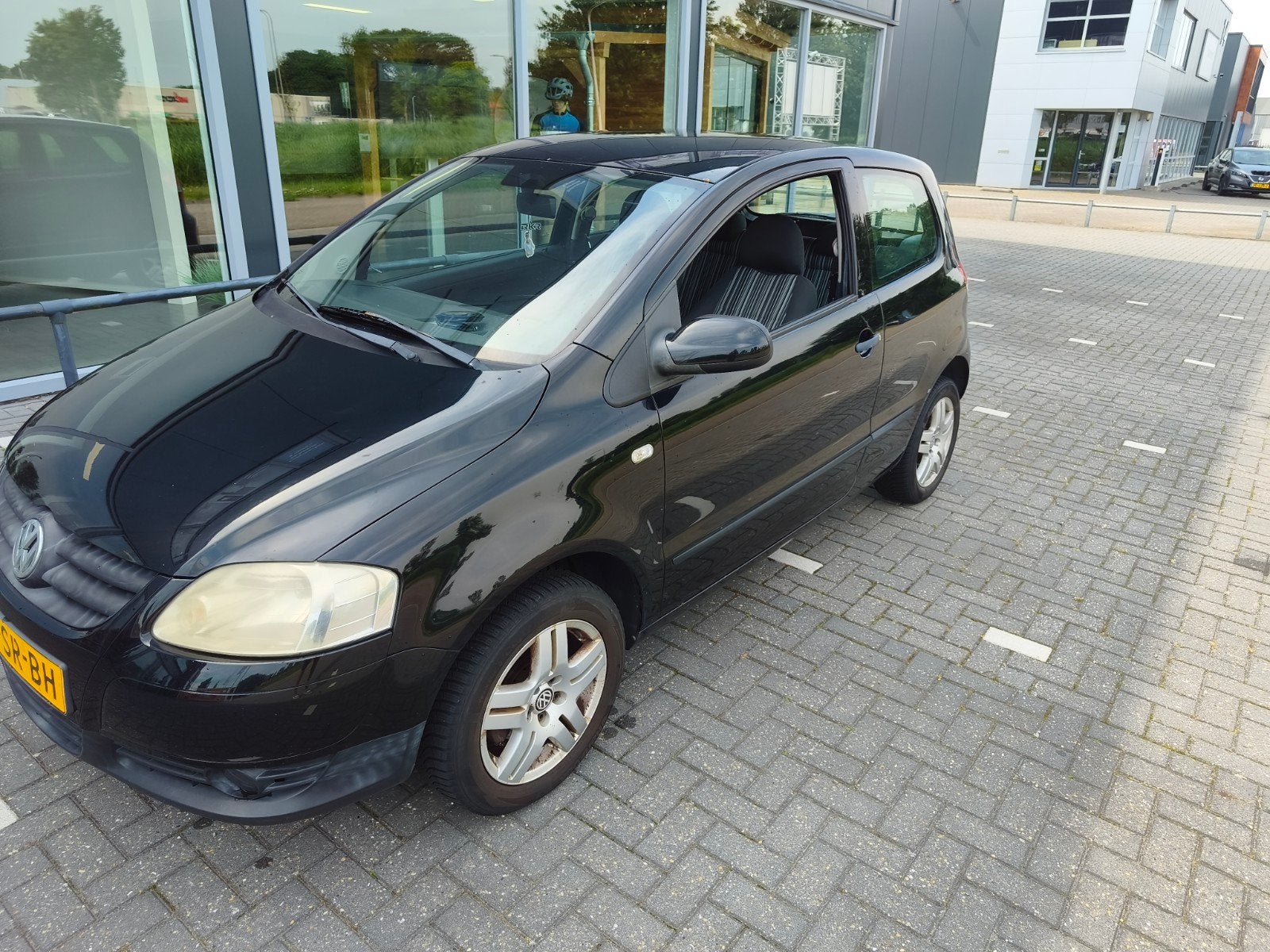 Volkswagen Fox 1.2 40KW 2006 Zwart, Auto's, Volkswagen, Voorwielaandrijving, Stof, 4 stoelen, 1198 cc