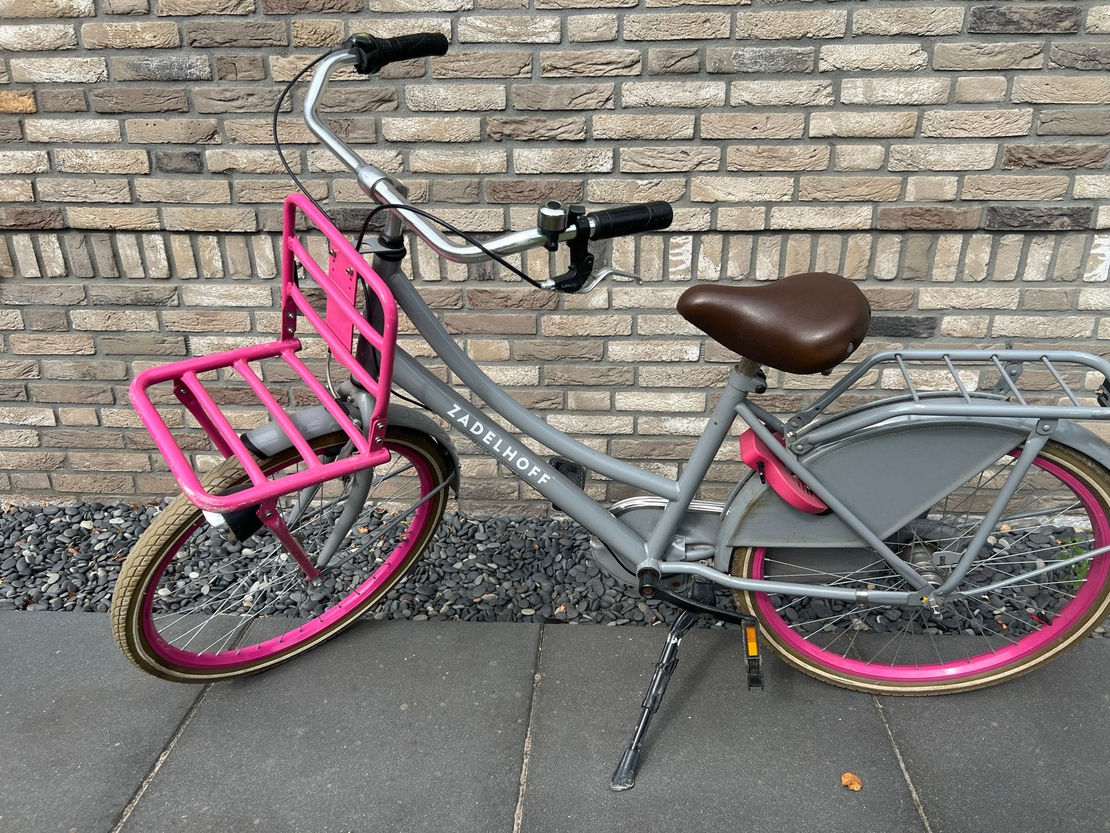 Zadelhoff 24 inch Meisjesfiets met Voordrager, Ophalen, Velgrem, Handrem, Gebruikt