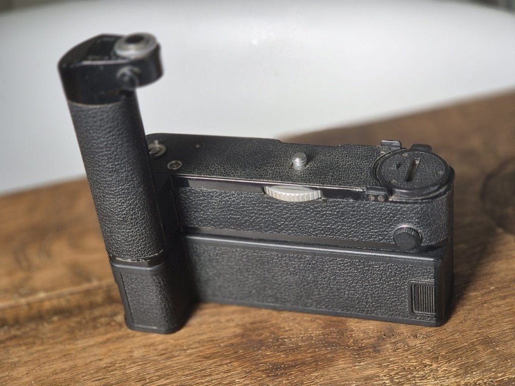 Nikon Motordrive MD-3 + MB2 batterij houder voor Nikon F2, Ophalen of Verzenden, Gebruikt, Spiegelreflex, Nikon