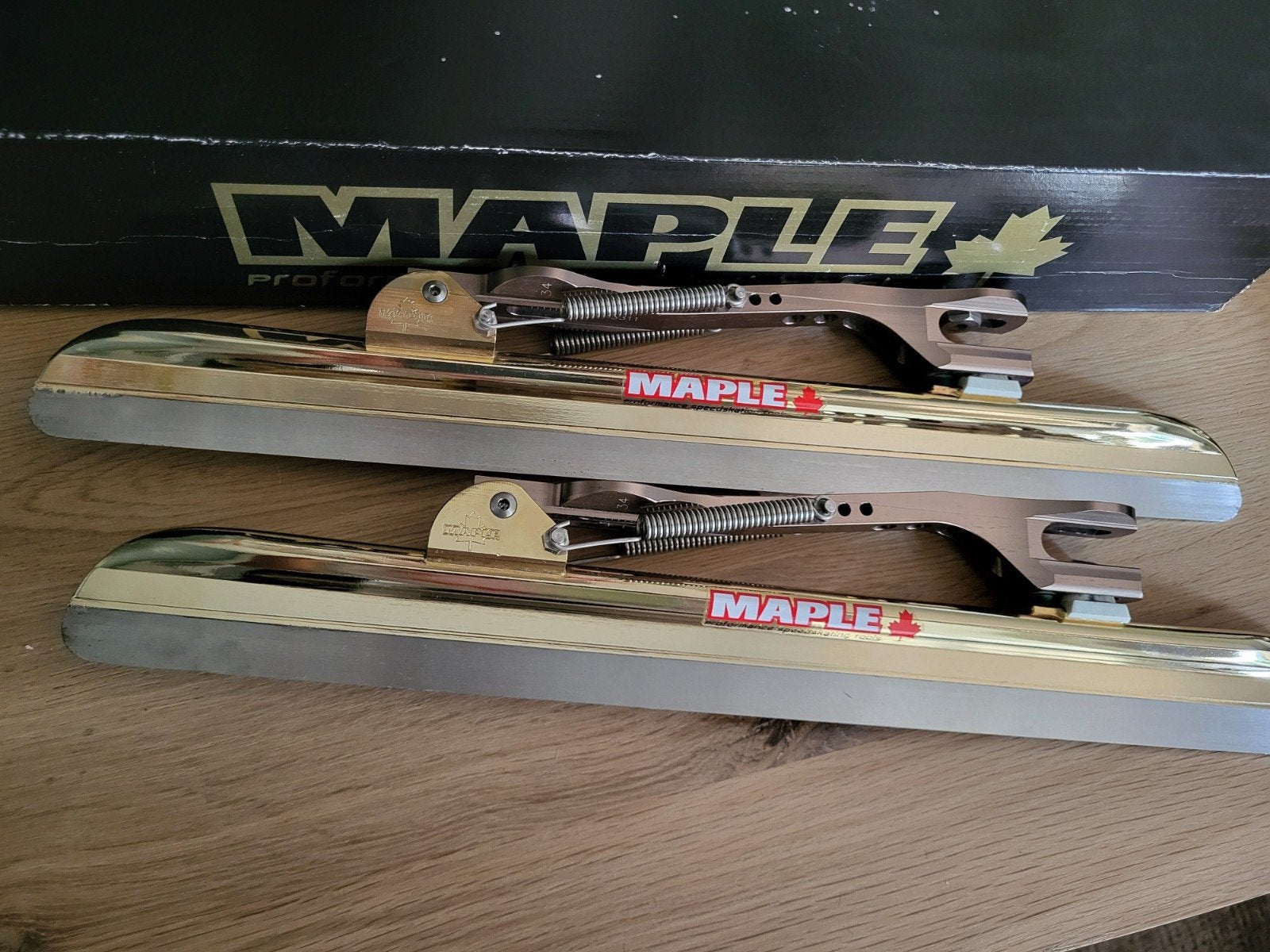 Maple Comet Laser ijzers 16.0", Sport en Fitness, Schaatsen, Ophalen, Klapschaats, Zo goed als nieuw, Maple