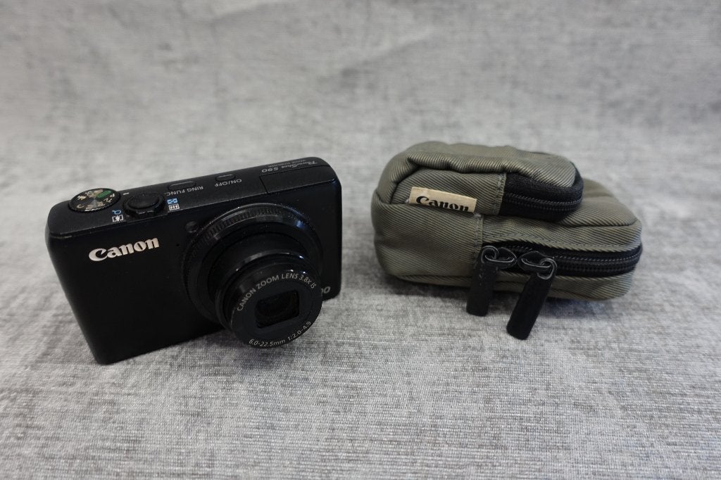 CANON PowerShot S90 Digital Camera / Fototoestel DEFECT, Ophalen of Verzenden, Niet werkend, Canon, 8 keer of meer