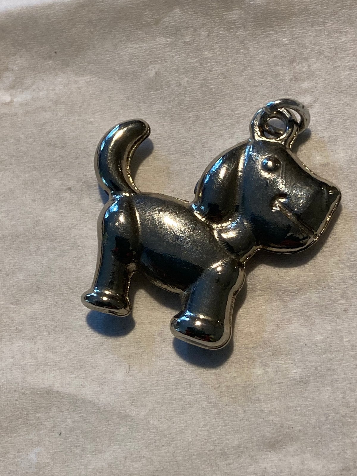 Kertinghanger hond, Ophalen of Verzenden, Zo goed als nieuw, Zilver, Overige materialen