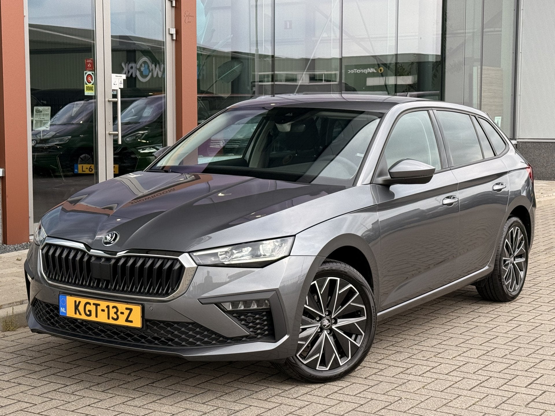 Skoda Scala 1.0 TSI Business Edition | Stoel/Stoelverwarming, Dealer onderhouden, 19 km/l, 3 cilinders, Benzine