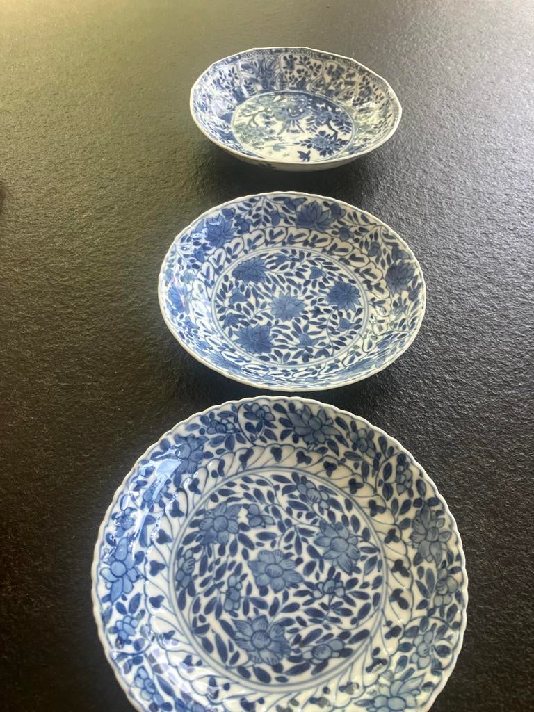 Set van 3 antieke Chinese blauw-witte schoteltjes met konijn, Antiek en Kunst, Ophalen of Verzenden