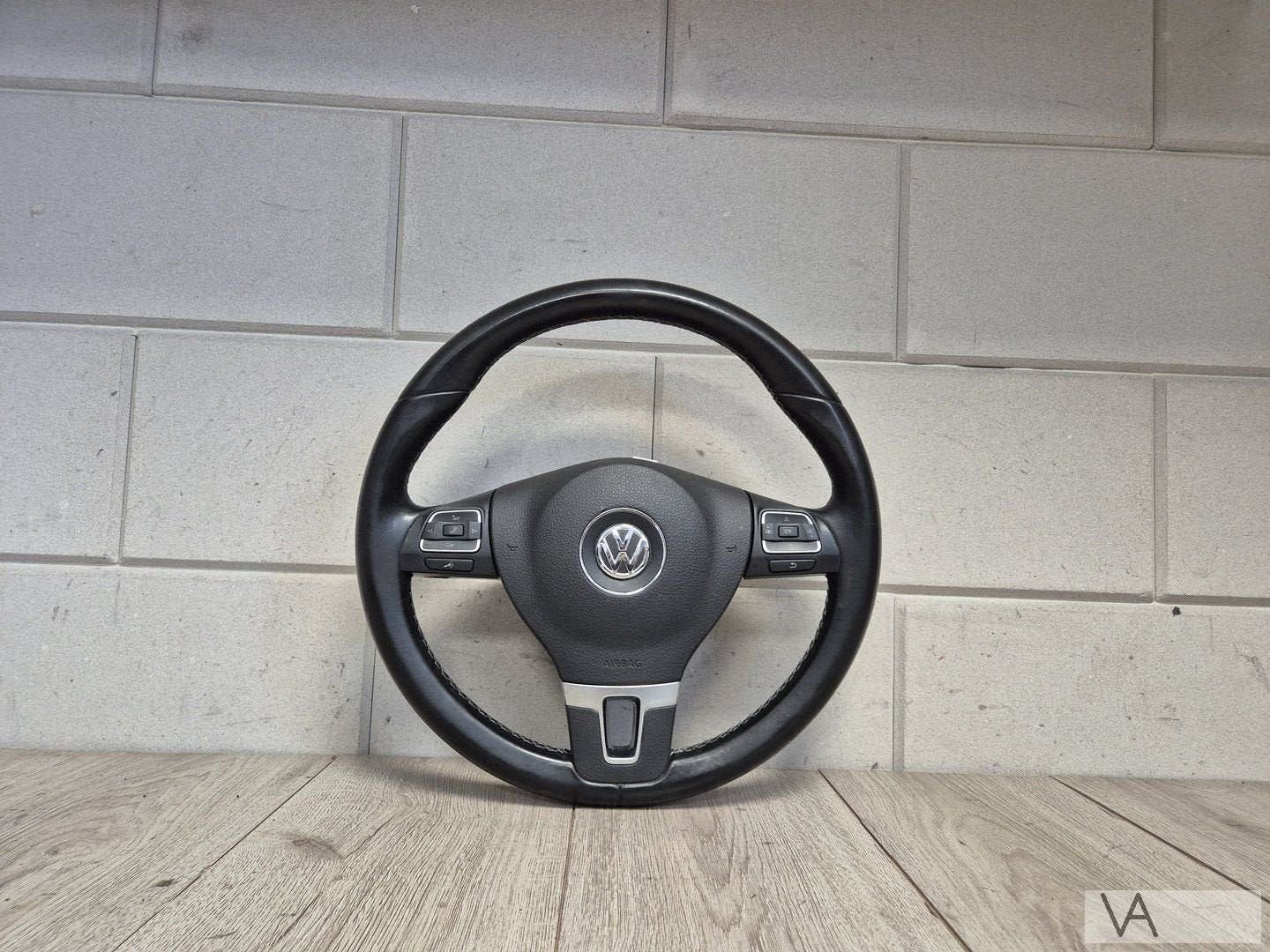 VW Golf 6 / Passat / Caddy stuur met knoppen en airbag €200, Gebruikt, -, Volkswagen, -