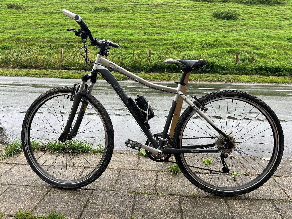 specialized ariel elite incl nagekeken en beurt gehad, Hardtail, Velgrem, 49 tot 53 cm, Zo goed als nieuw
