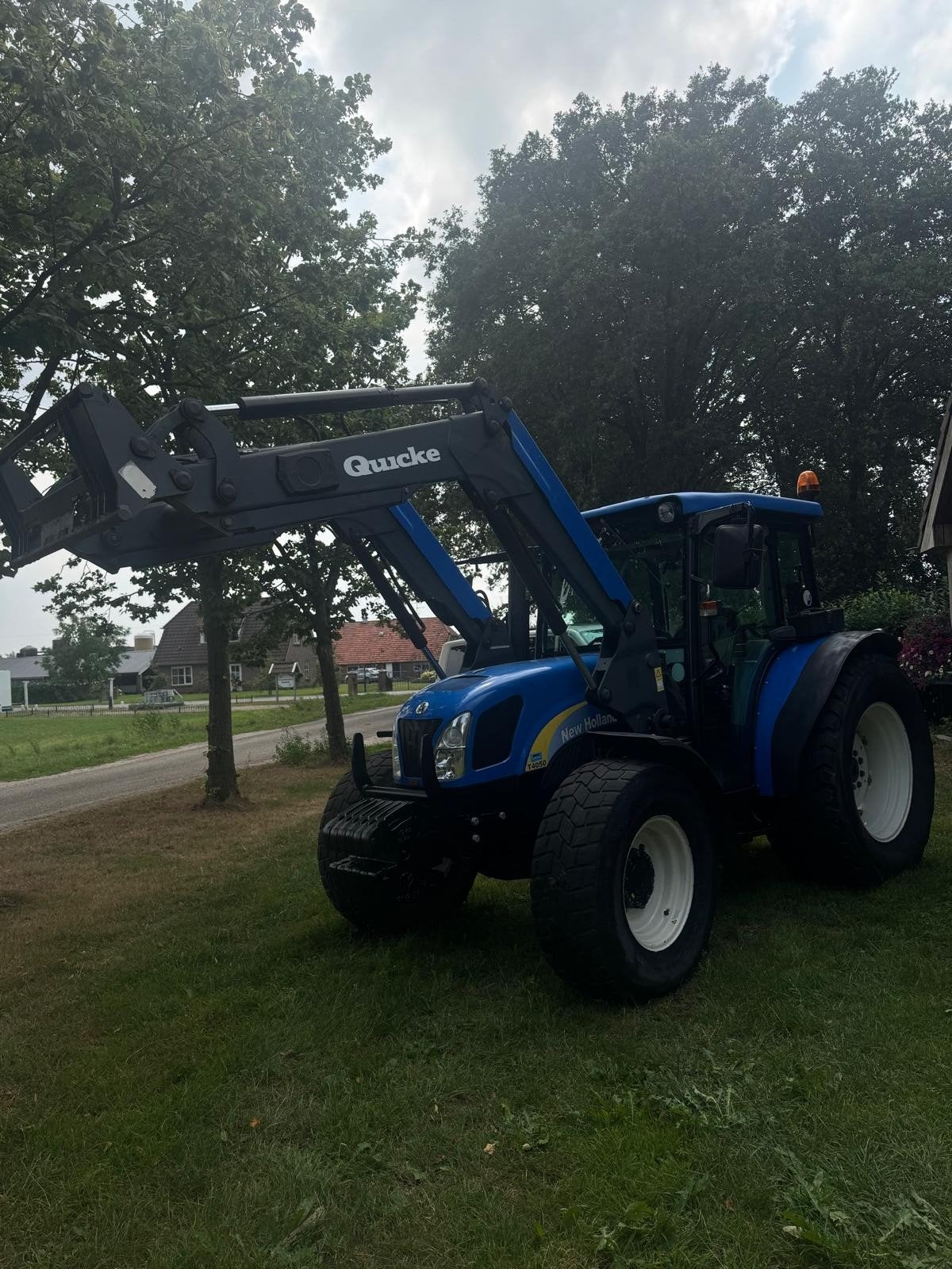 New Holland T4050 met voorlader - 95 PK, bouwjaar 2008, Ophalen, 80 tot 120 Pk, Gebruikt, 7500 tot 10000