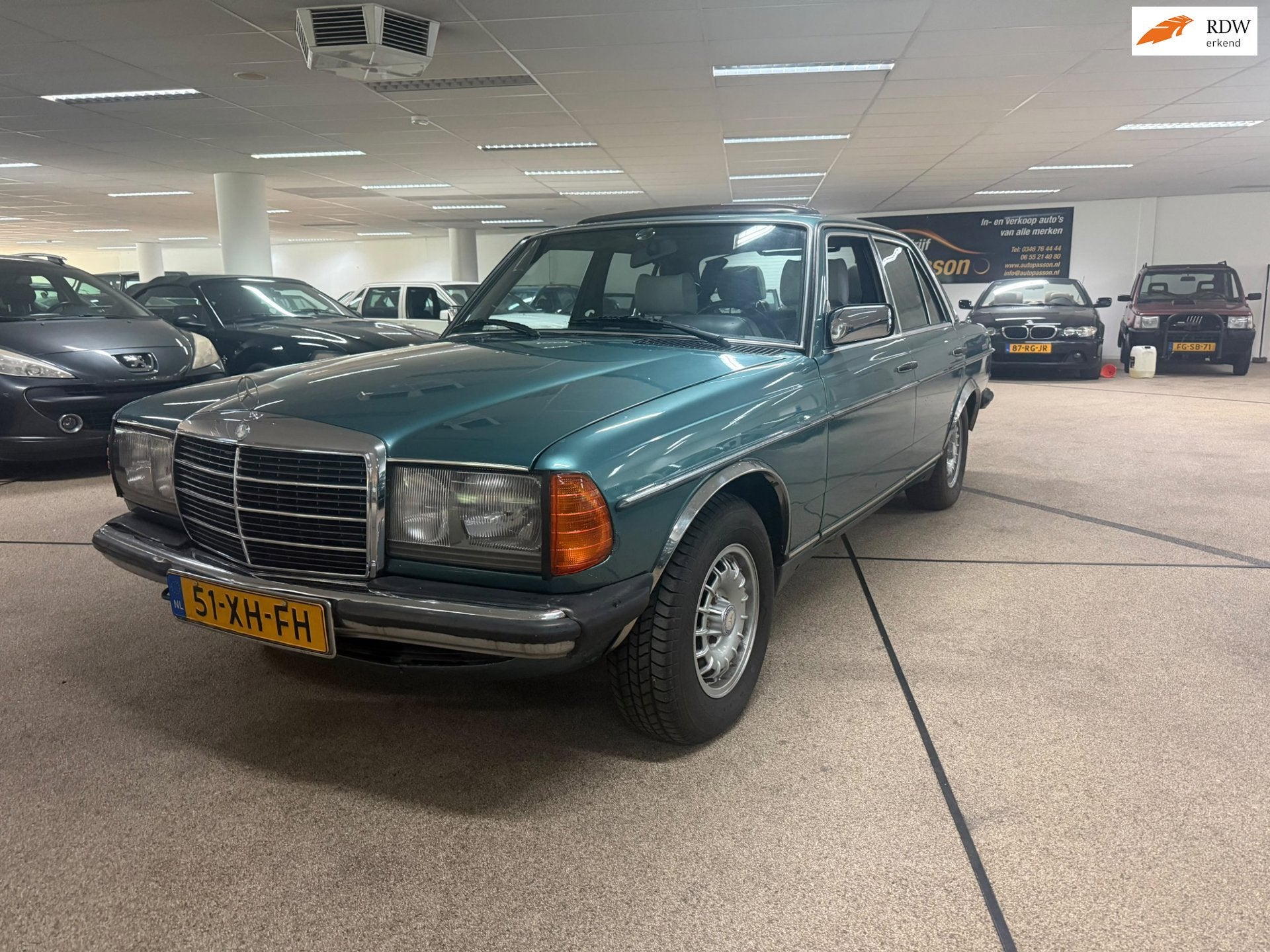 Mercedes-Benz 200-280 (W123) 300 D 5 cyl. Uniek! Automaat to, Auto's, Automaat, Achterwielaandrijving, Gebruikt, Bedrijf