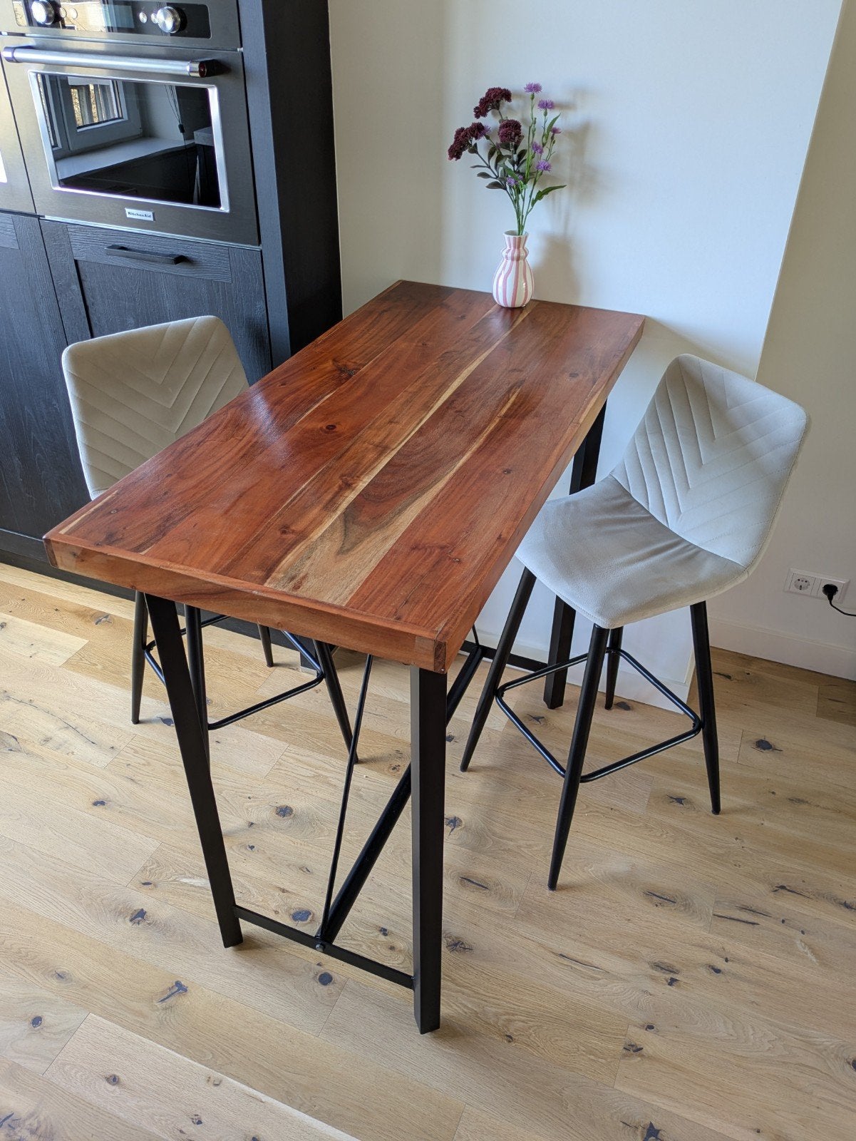 High (bar) table + 2 chairs, Huis en Inrichting, Tafels | Eettafels, 50 tot 100 cm, 100 tot 150 cm, Rechthoekig, Overige houtsoorten
