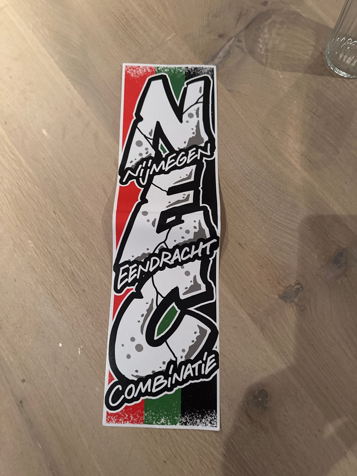 Grote N.E.C. Nijmegen Eendracht Combinatie sticker 42 x 12, Verzamelen, Stickers, Ophalen