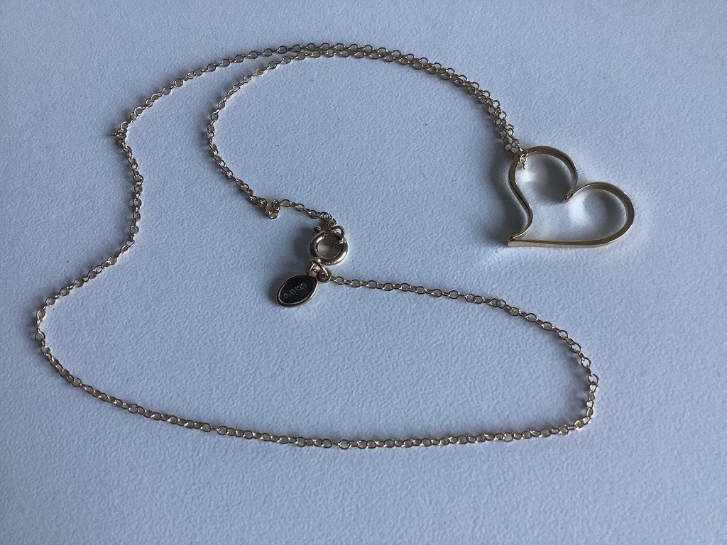 vintage Avon kettinkje met hartje in origineel doosje, Sieraden, Tassen en Uiterlijk, Kettingen, Ophalen of Verzenden, Nieuw, Zilver