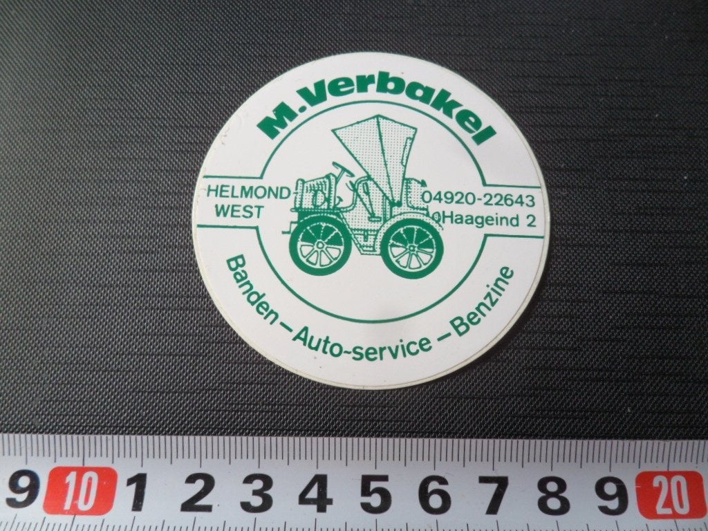 sticker Helmond West M. VERBAKEL Haageind 2 Banden Auto *, Ophalen of Verzenden, Zo goed als nieuw