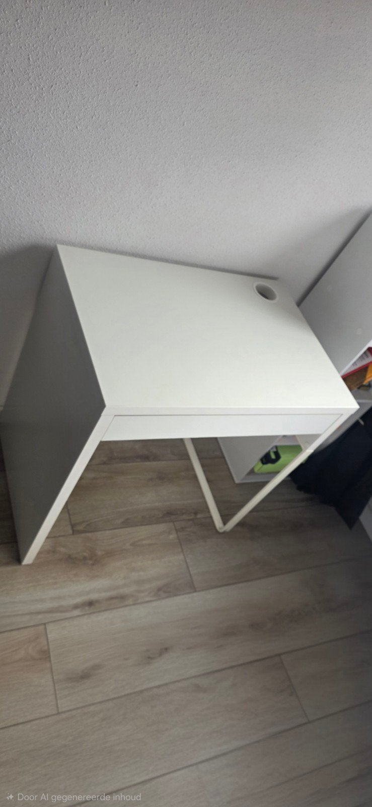 IKEA Micke bureau wit met lade en kabelgoot, Ophalen, Gebruikt, Spaanplaat of MDF, Kabelgoot