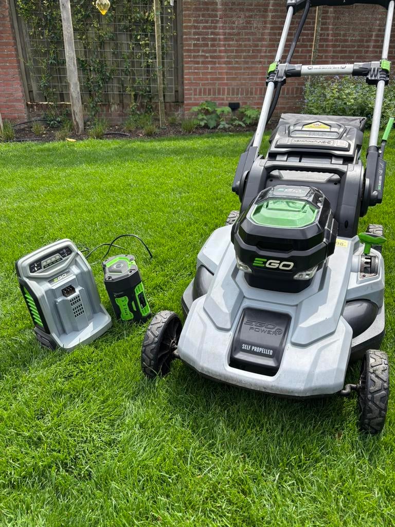 Ego zelfrijdende grasmaaier, Tuin en Terras, Grasmaaiers, Ophalen, Cirkelmaaier, Versnellingen, Accu-grasmaaier