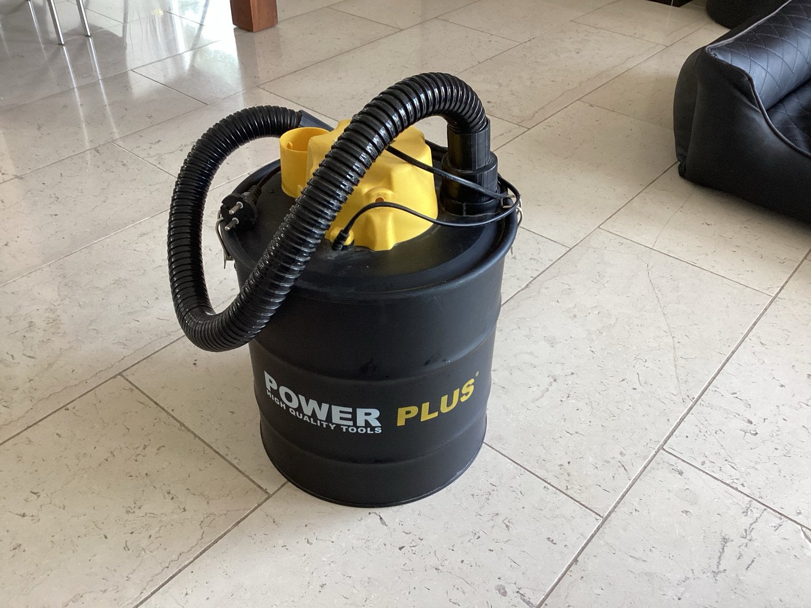 Power Plus Haard Stofzuiger 1200W 20L, Ophalen, Gebruikt, Houthaard
