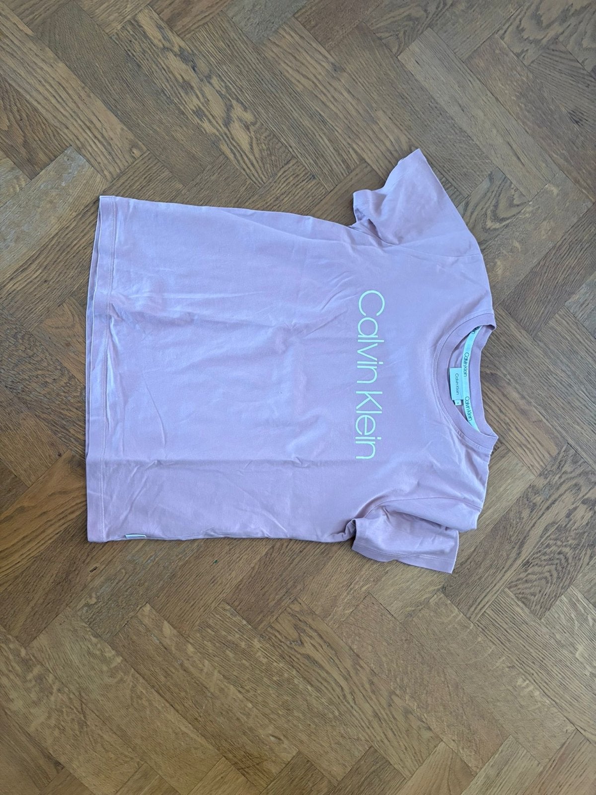 Calvin Klein roze T-shirt maat S, Ophalen, Korte mouw, Roze, Maat 36 (S)