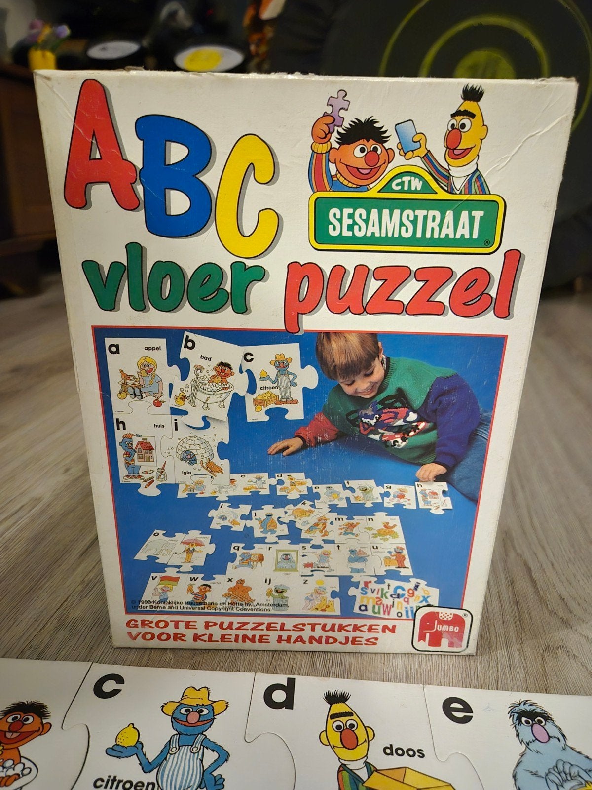 Sesamstraat ABC vloerpuzzel - Grote puzzelstukken, Ophalen of Verzenden, 10 tot 50 stukjes, Gebruikt, 2 tot 4 jaar