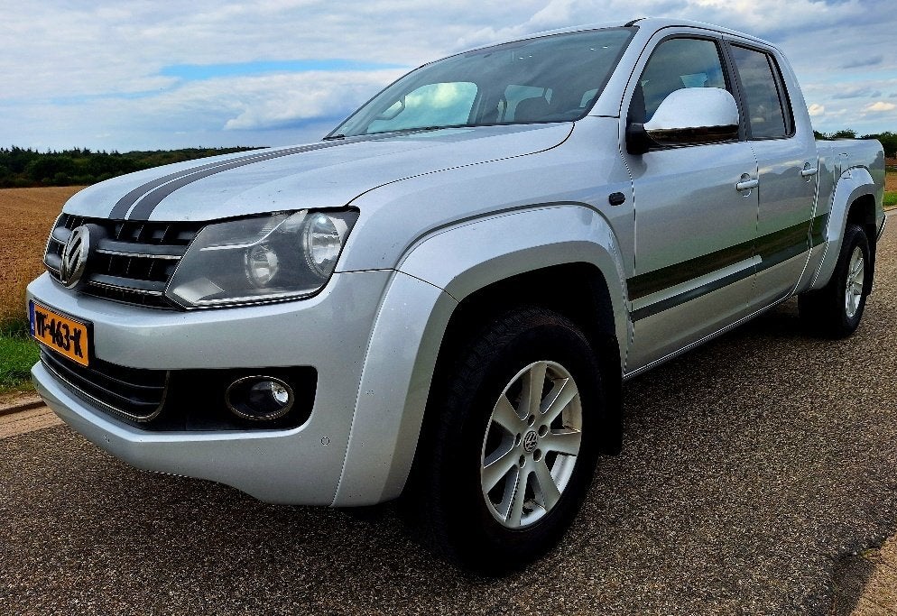 VW AMAROK 2.0 TDI BiTurbo 180pk AUT 4-MOTION DC LANG 2013, Auto's, Automaat, Euro 5, Stof, Zwart