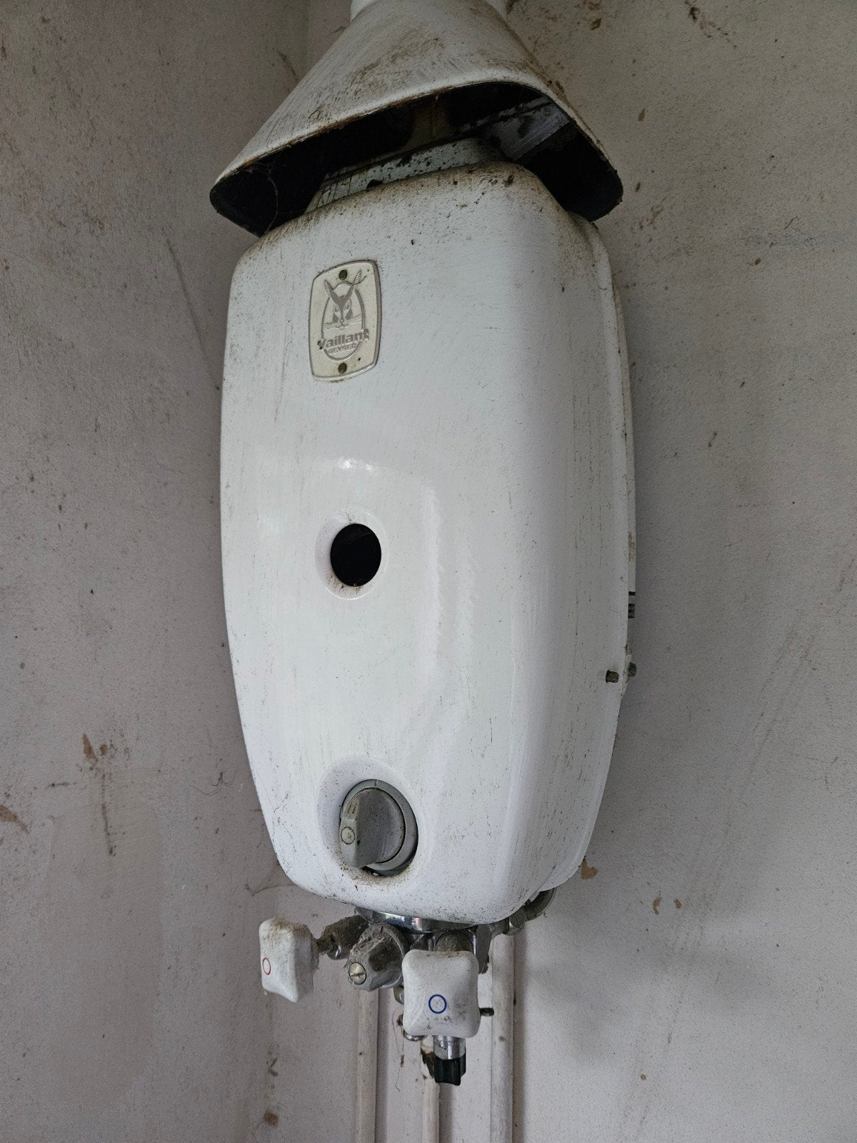 Vaillant Geiser - Gebruikt, voor onderdelen of opknapbeurt, Doe-het-zelf en Verbouw, Geisers en Boilers, Gebruikt, Aardgas, Geiser
