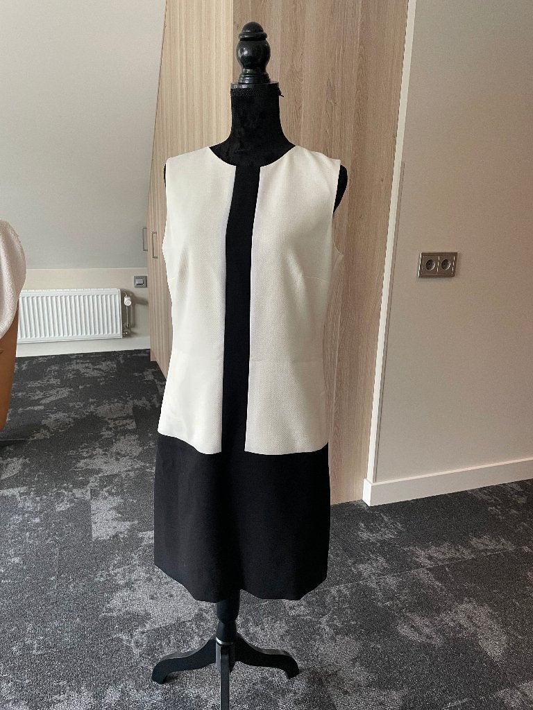 gelegenheids jurk, Kleding | Dames, Maat 38/40 (M), Ophalen of Verzenden, Zo goed als nieuw, Knielengte