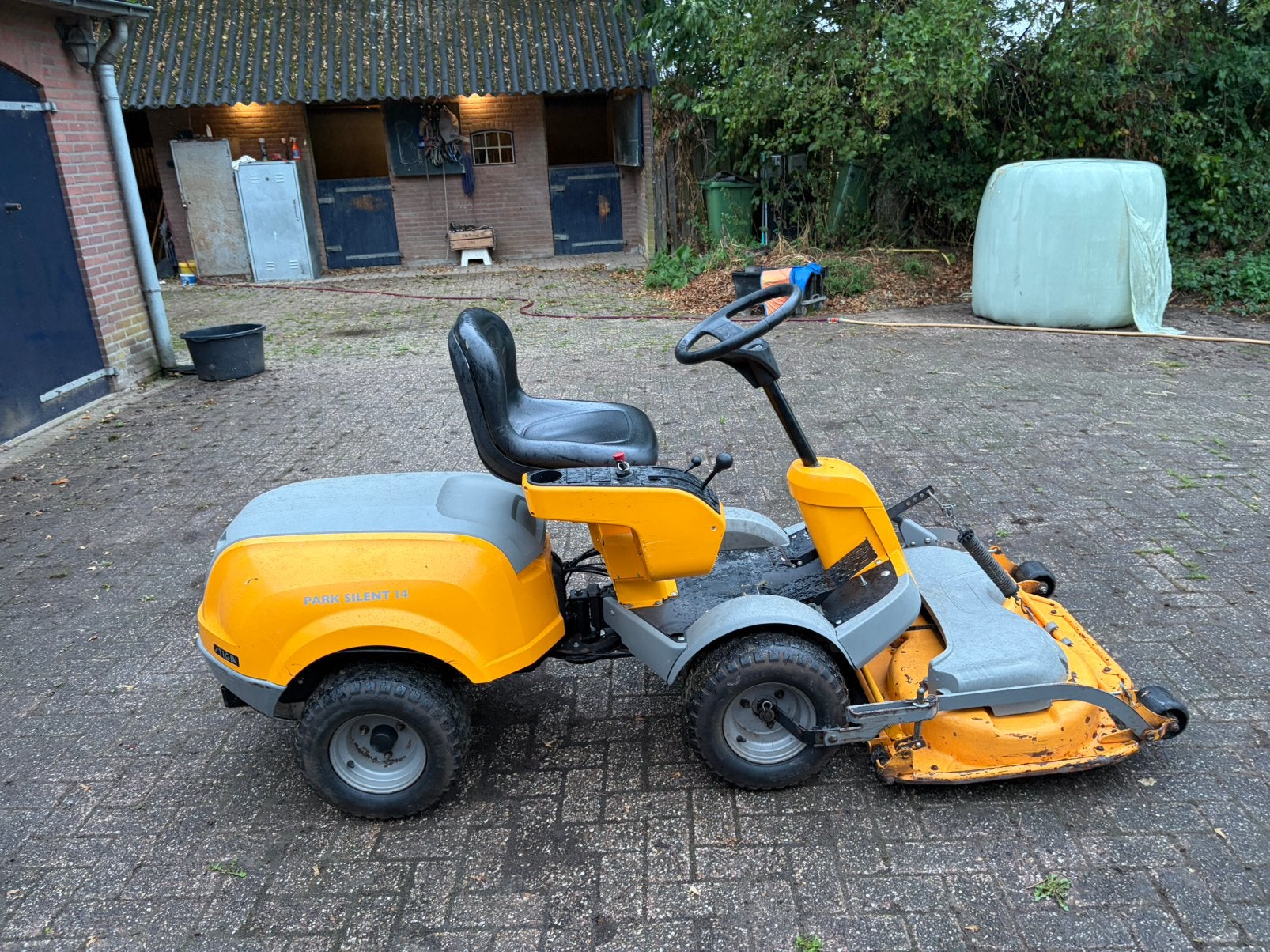 Stiga Park Silent, Tuin en Terras, Ophalen, Zo goed als nieuw