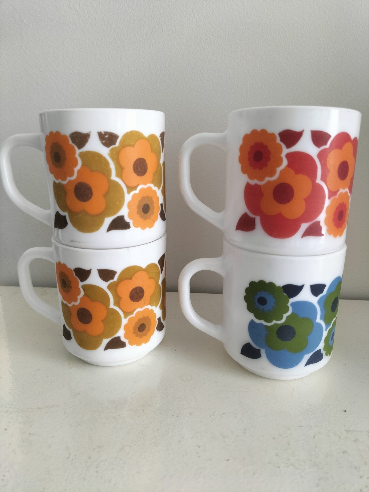 4 x Arcopal Lotus mokken melkglas vintage, Ophalen, Gebruikt, Overige merken, Vintage