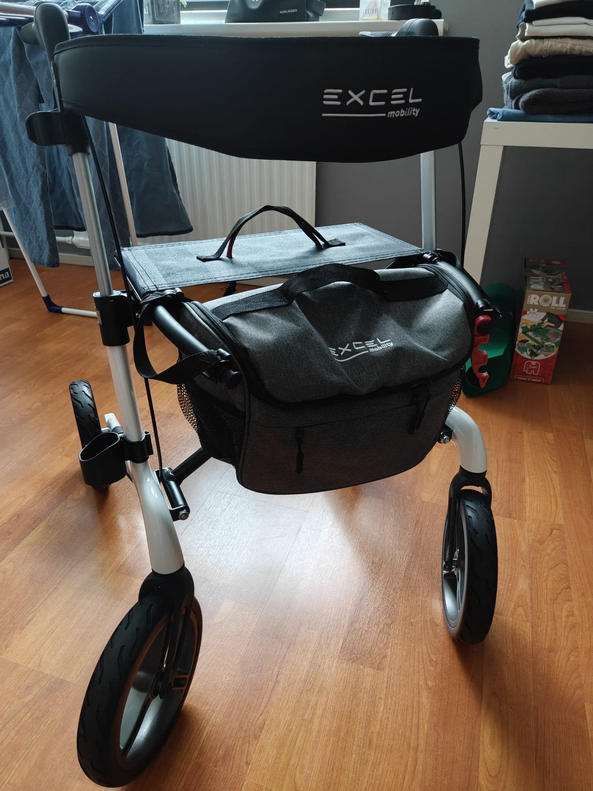 Rollator (Medipoint), Ophalen, Lichtgewicht, Nieuw