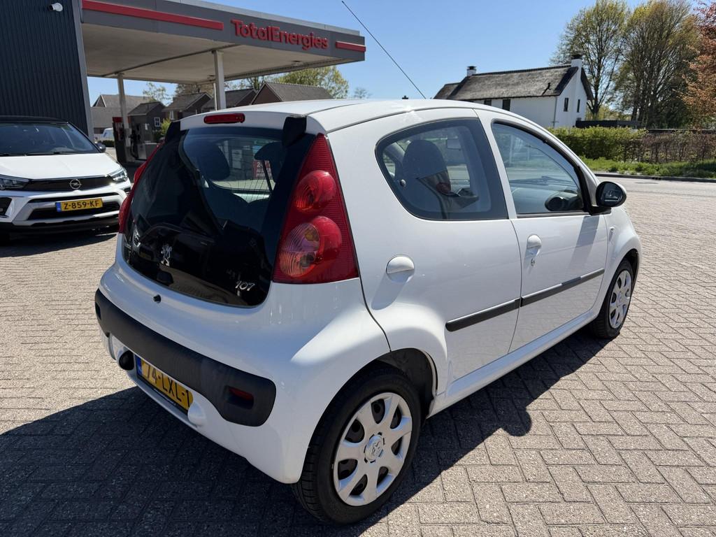 Peugeot 107 1.0-12V XS 68pk | 5 deuren | 1e eigenaar | CV, Voorwielaandrijving, Euro 5, Stof, Gebruikt