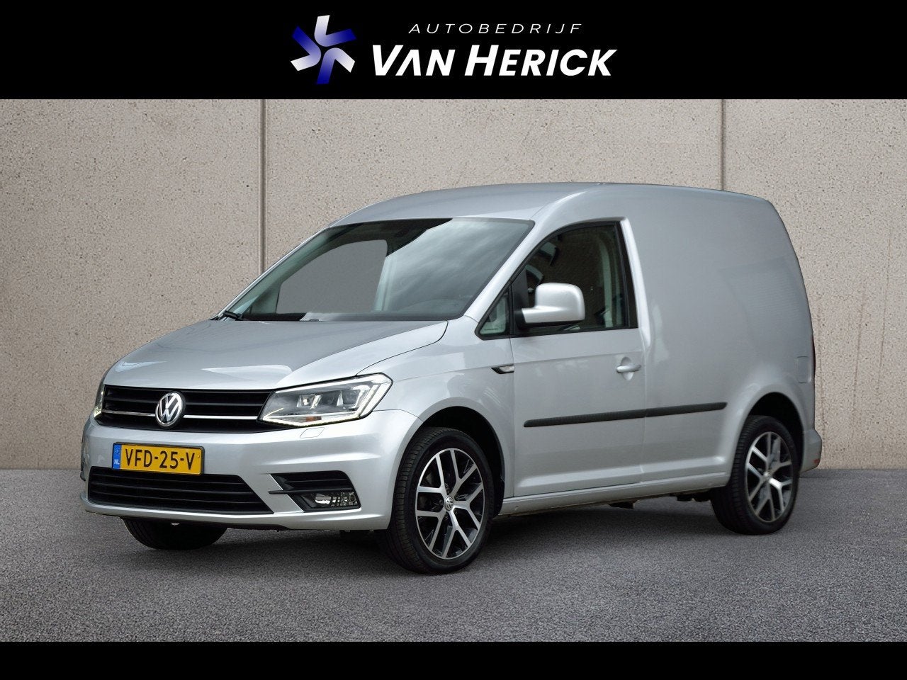 Volkswagen Caddy 2.0 TDI Exclusive Edition Automaat | Naviga, Voorwielaandrijving, Stof, Gebruikt, 4 cilinders