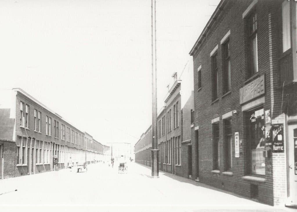 Utrecht Straat met Drogisterij Recl. Van Nelle Foto 24-14 cm, Ophalen of Verzenden, Voor 1920, Ongelopen, Utrecht
