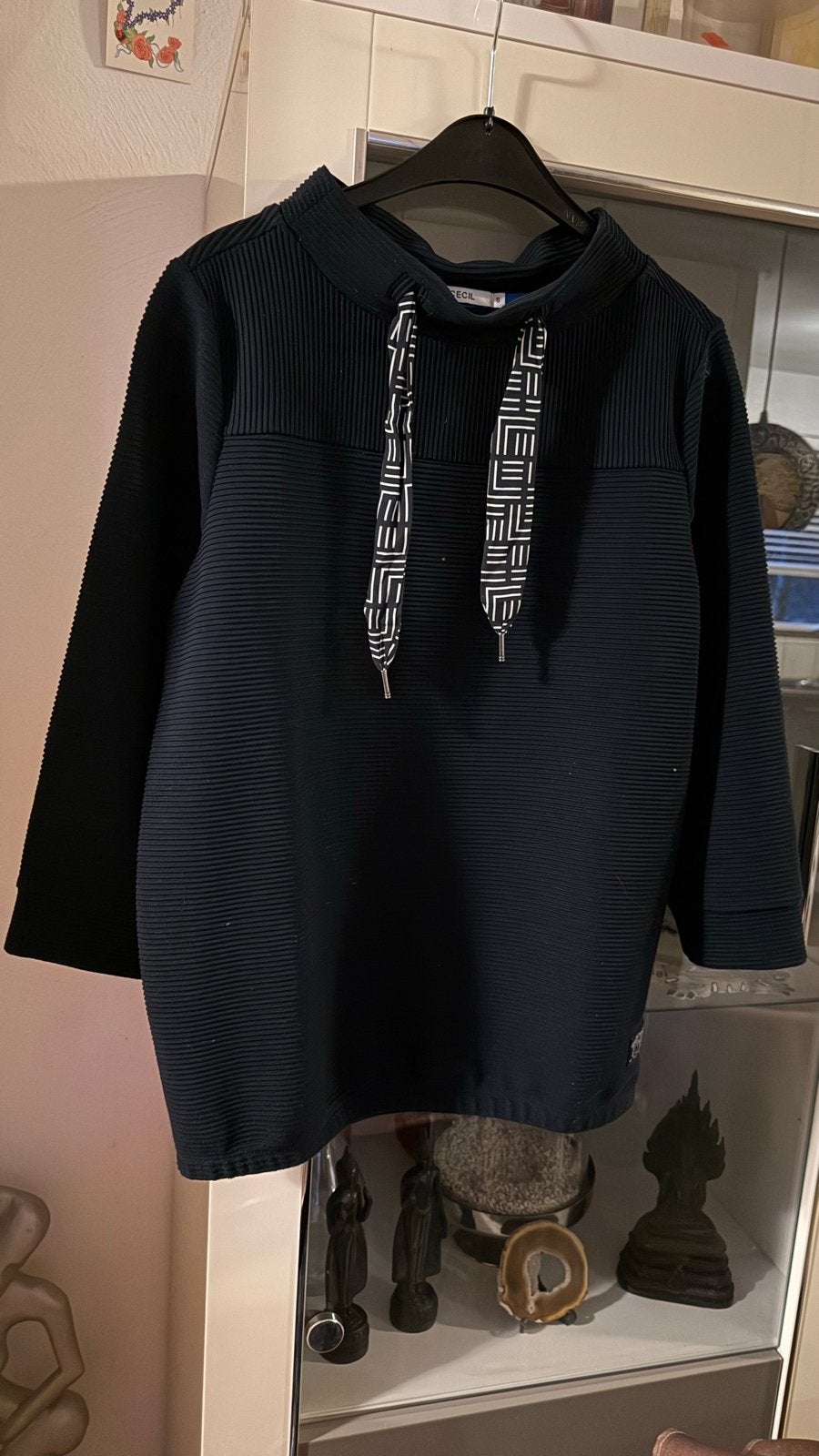 Donkerblauwe Cecil trui met structuur en trekkoord M, Ophalen of Verzenden, Zo goed als nieuw, Maat 36 (S), Blauw