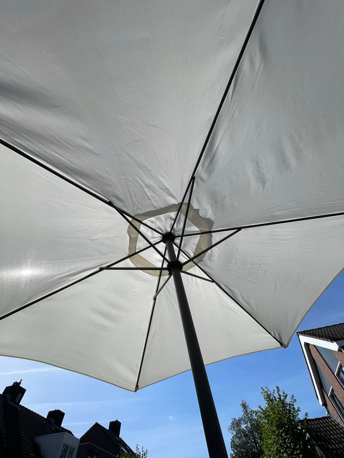 Witte zweefparasol met voet, Tuin en Terras, Ophalen, Verstelbaar, 2 tot 3 meter, Zweefparasol