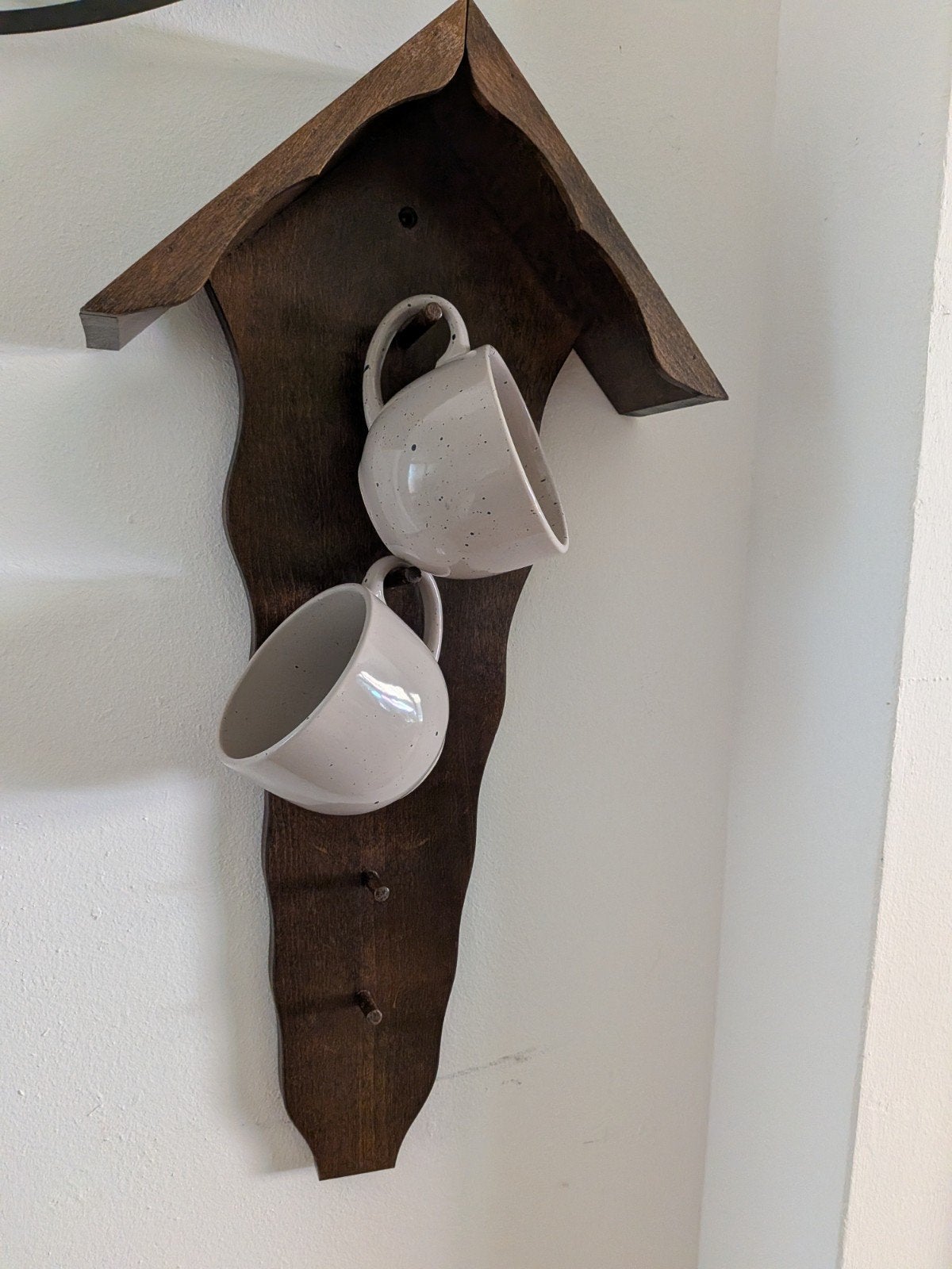 Vintage houten wandrekje met 5 pinnen - Landelijke stijl, Huis en Inrichting, Woonaccessoires | Kapstokken, Verzenden