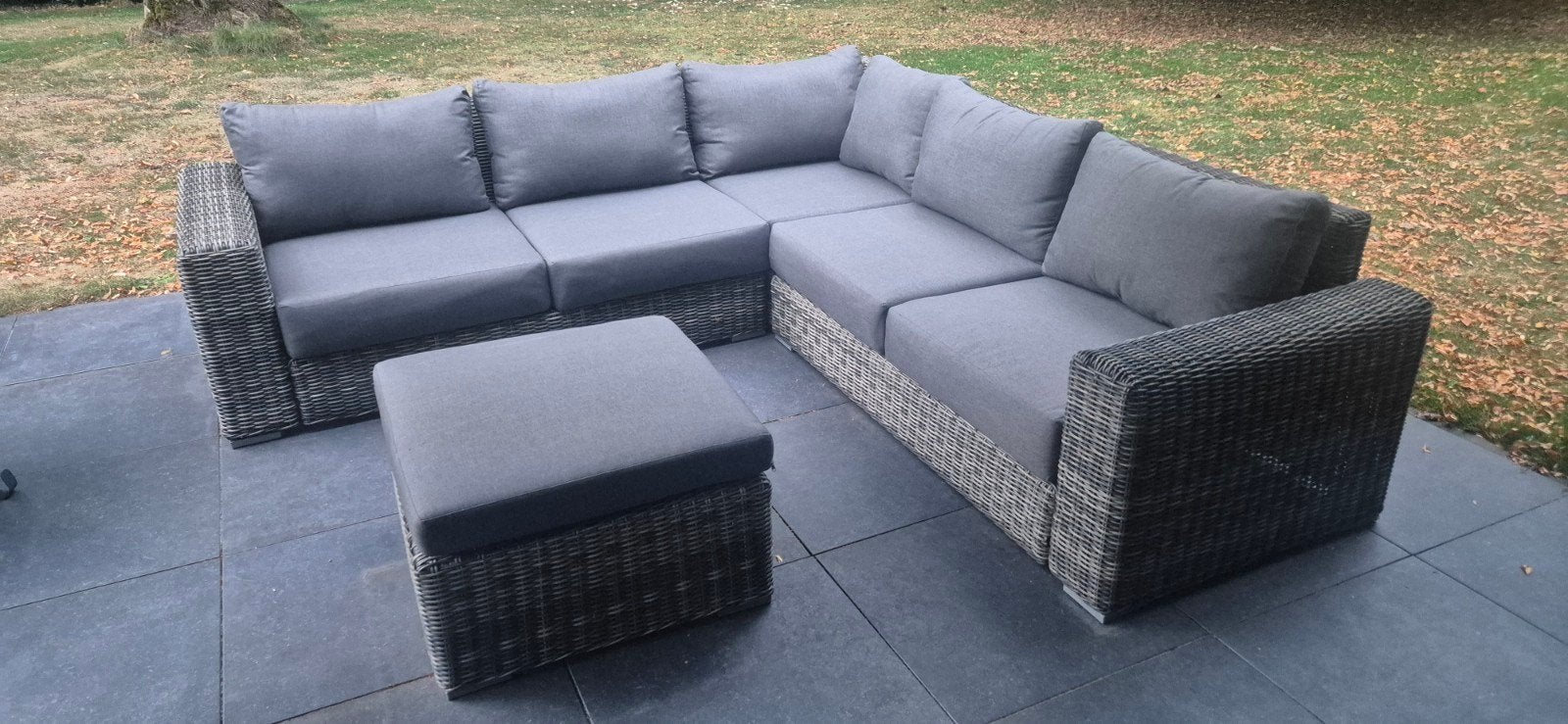 Wakefield loungeset Tortona grijs wicker 2 jaar jong, Tuin en Terras, Tuinsets en Loungesets, Ophalen, 5 zitplaatsen, Bank, Zo goed als nieuw