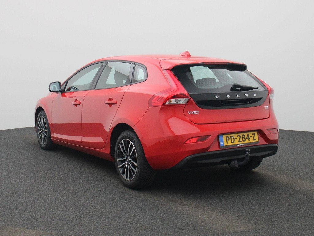 Volvo V40 1.5 T2 Nordic+ | Automaat | Stoelverwarming | Park, Auto's, Volvo, 12 maanden, Euro 6, 4 cilinders, Leder en Stof