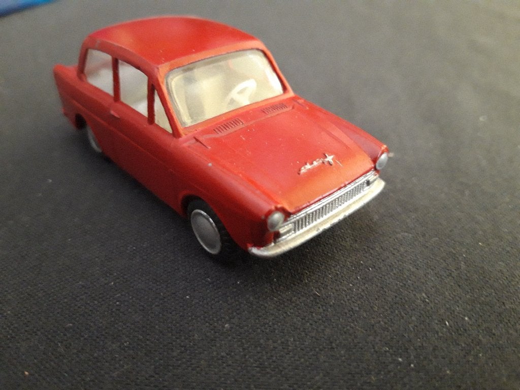 Daffodil 32 rood , gerestaureerd, Lion Car 1e versie, Ophalen of Verzenden, Gebruikt, Auto, Overige merken