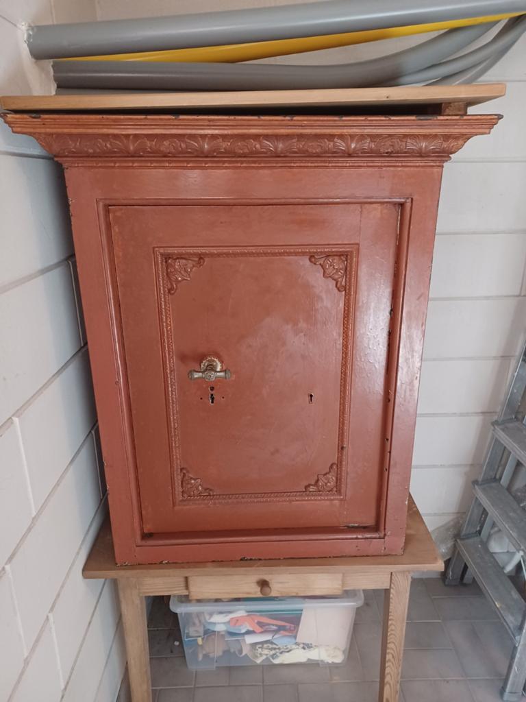 Antieke kluis safe brandkast F. Braun Hildesheim, Huis en Inrichting, Brandblussers en Brandkasten, Ophalen, Gebruikt, Brandkast