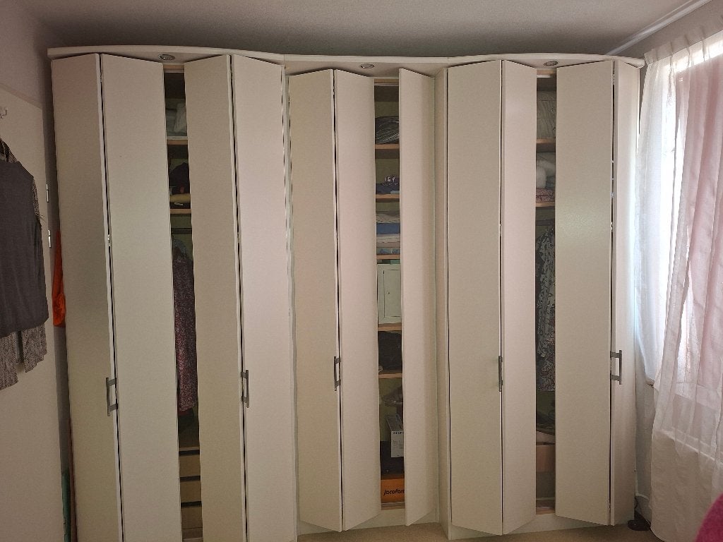 linnenkast, Gebruikt, 200 cm of meer, 200 cm of meer, Strak ,egaal