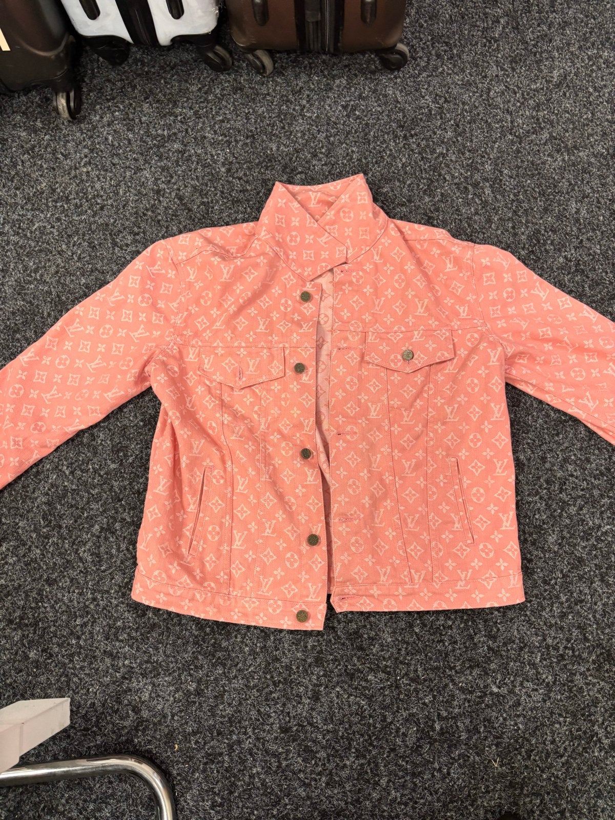 Louis Vuitton Monogram Denim Jas - Roze, Ophalen of Verzenden, Zo goed als nieuw, Maat 42/44 (L), Roze