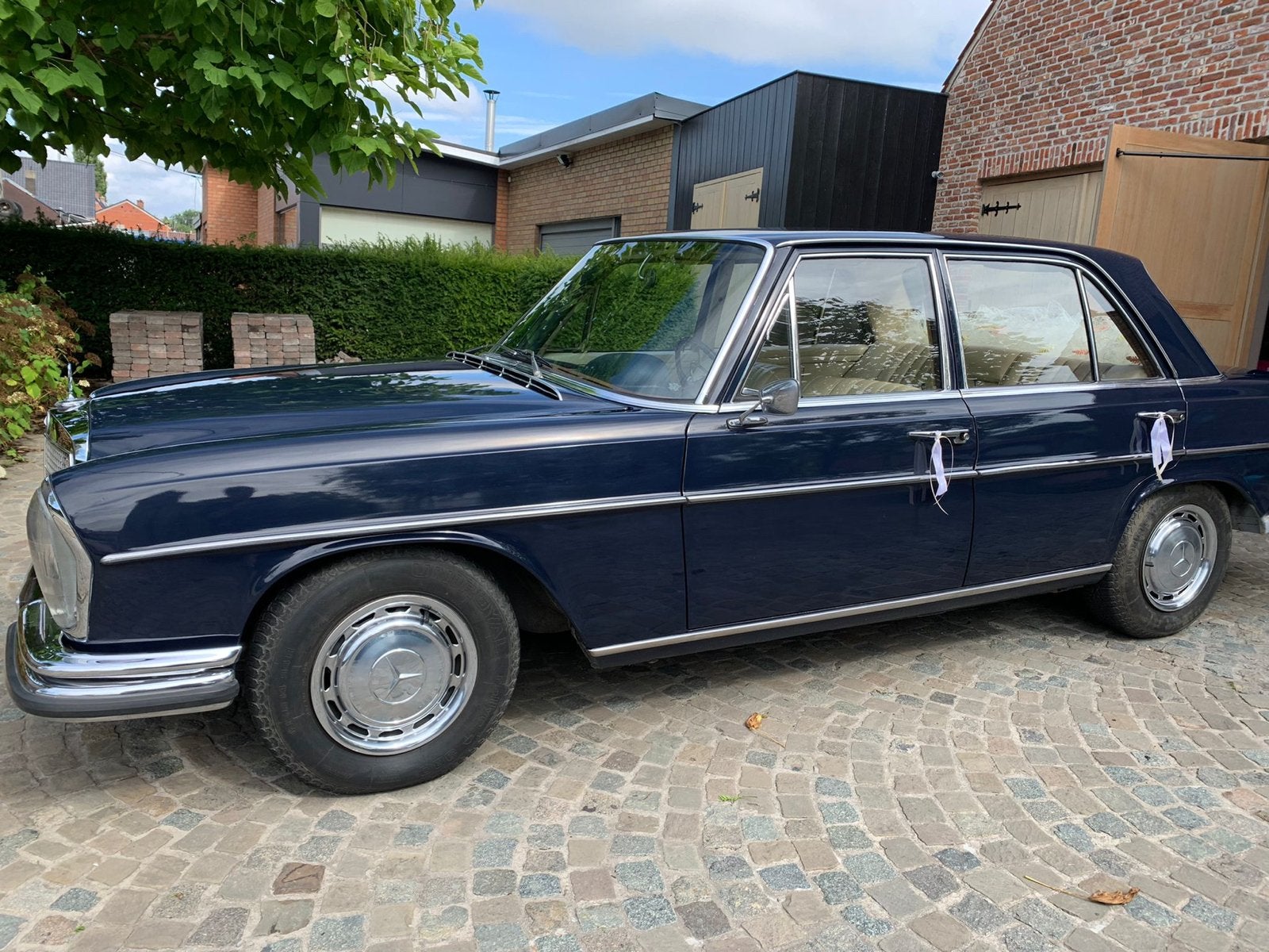 Oltimer Mercedes 280 SE, Auto's, Achterwielaandrijving, Beige, Leder, Particulier