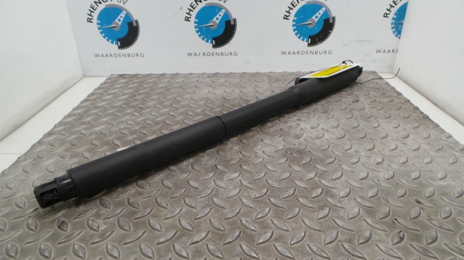 BMW 3 SERIES ACHTERKLEP GASVEER / ELEKTRISCHE SPINDEL 2014, Ophalen of Verzenden, Gebruikt, Stiba lid