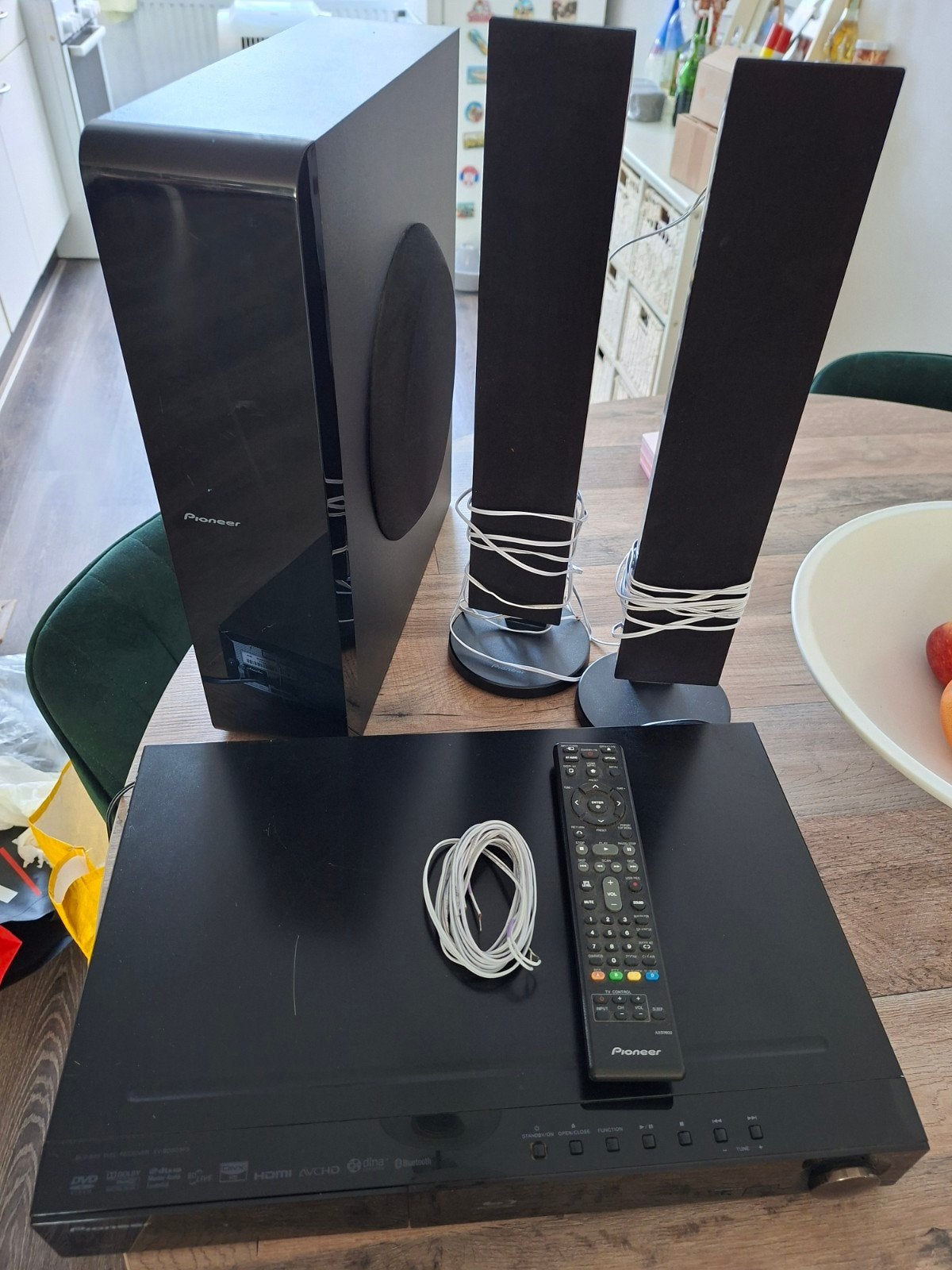 Pioneer Blu-ray Home Cinema Set met 2.1 Luidsprekers, Audio, Tv en Foto, Home Cinema-sets, Gebruikt, 2.1-systeem, Blu-ray-speler